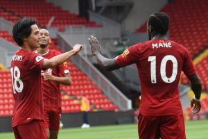 סאדיו מאנה, טאקומי מינאמינו