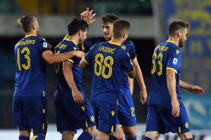 שחקני ורונה חוגגים