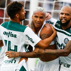 שחקני פלמייראס חוגגים