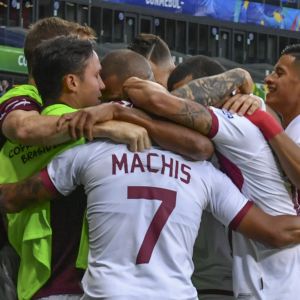 שחקני ונצואלה חוגגים