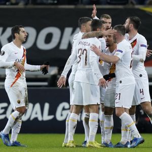 שחקני רומא חוגגים