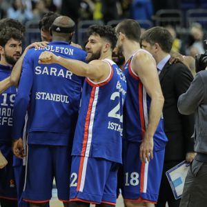 שחקני אנאדולו אפס חוגגים