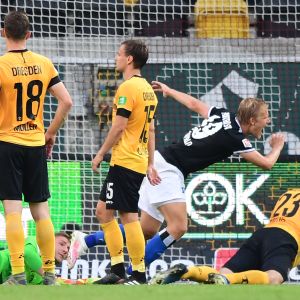 המבורג נגד דינמו דרזדן