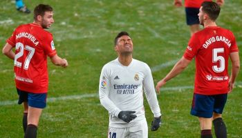 ×¨××× ××