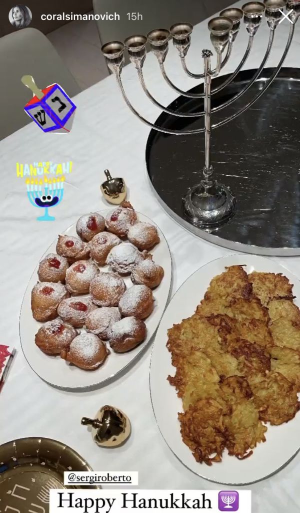 קורל וסרג'י חוגגים את חנוכה