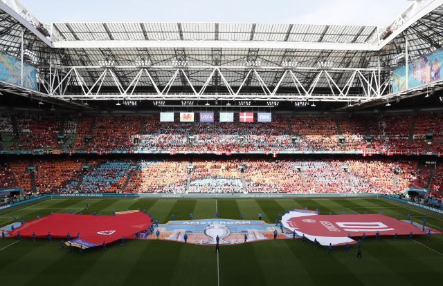 This image has an empty alt attribute; its file name is 1054768