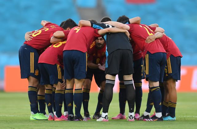 This image has an empty alt attribute; its file name is 1053124