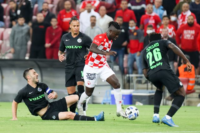 This image has an empty alt attribute; its file name is 1045065