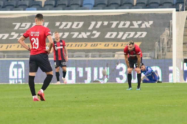 שחקני הפועל חיפה מאוכזבים