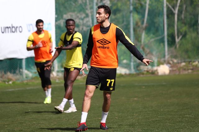 ניקו אולסק במדי בית"ר ירושלים