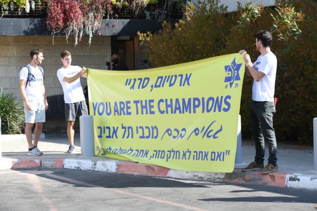 קבלת פנים חמה ציפתה לארטיום דולגופיאט