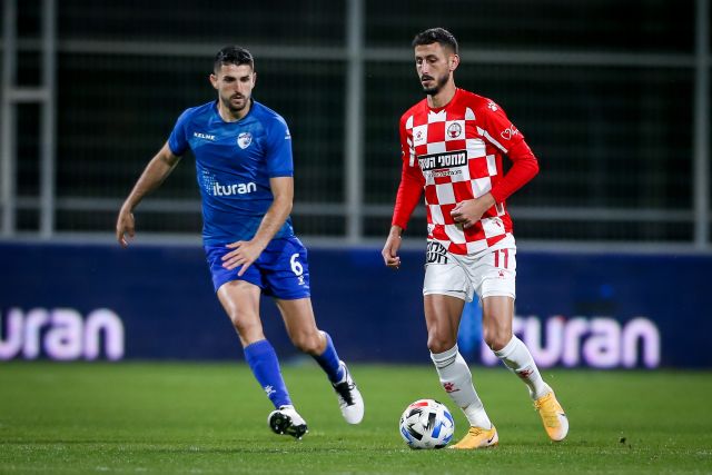 This image has an empty alt attribute; its file name is 1035446