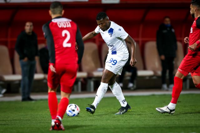 לוסיו, מארון גנטוס