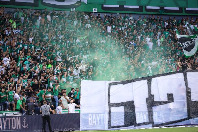 This image has an empty alt attribute; its file name is 1049360