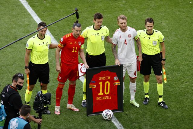 This image has an empty alt attribute; its file name is 1054771