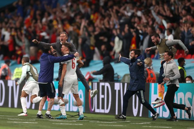 This image has an empty alt attribute; its file name is 1056140