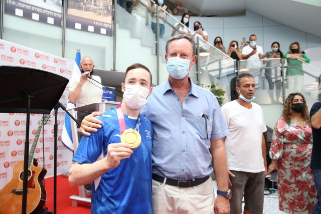 ארטיום דולגופיאט