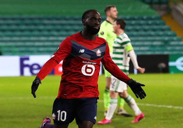 This image has an empty alt attribute; its file name is 1052029