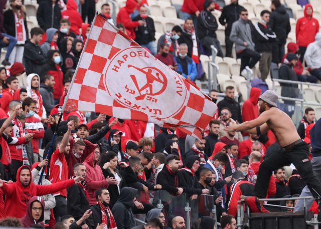 This image has an empty alt attribute; its file name is 1041771