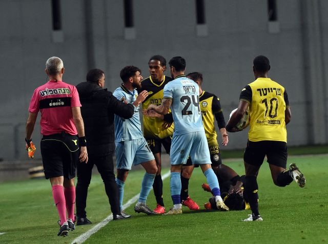 אלירן עטר הורחק על ידי יגאל פריד