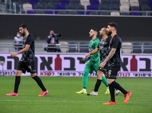 This image has an empty alt attribute; its file name is 1036607