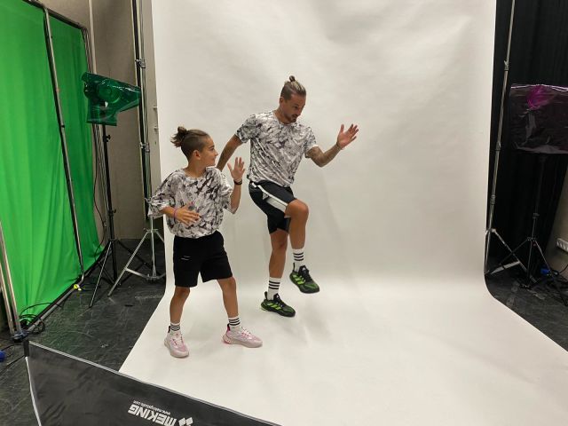 מאור בוזגלו עם בנו