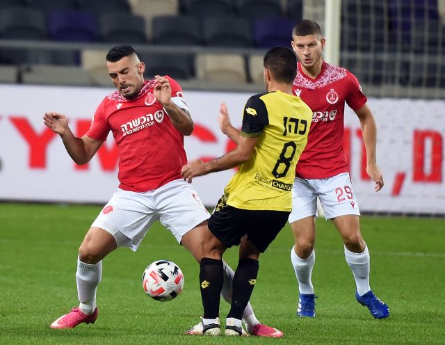 This image has an empty alt attribute; its file name is 1020354