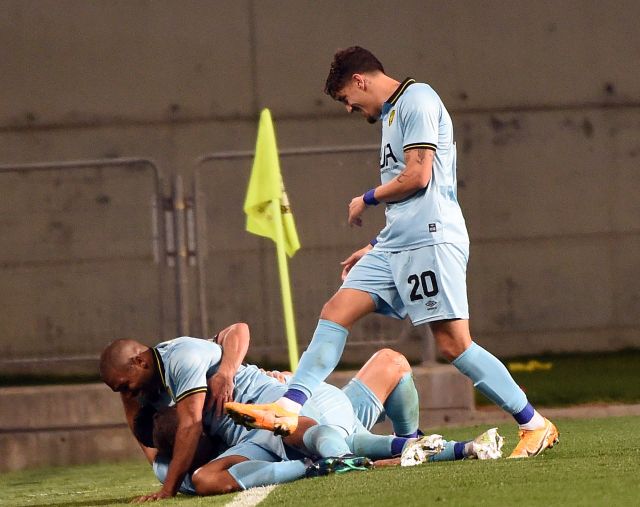 שחקני בית"ר חוגגים