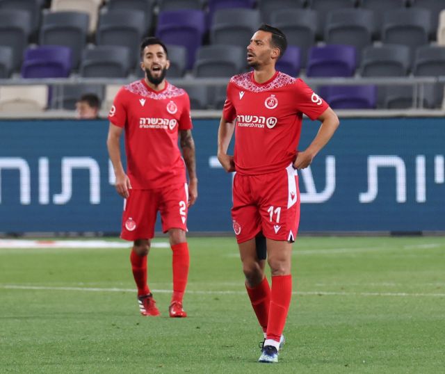 This image has an empty alt attribute; its file name is 1041883