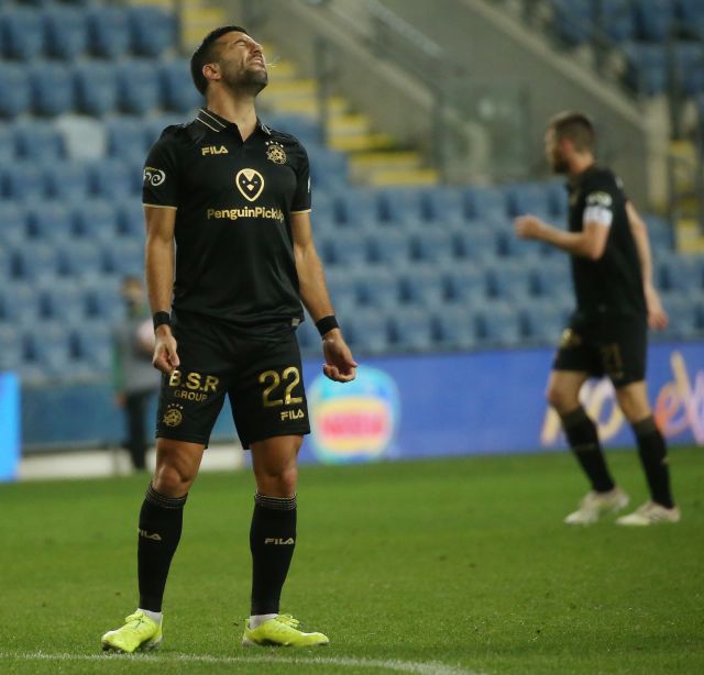 This image has an empty alt attribute; its file name is 1032018