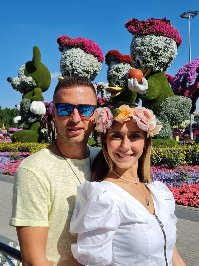 טל חן עם אשתו