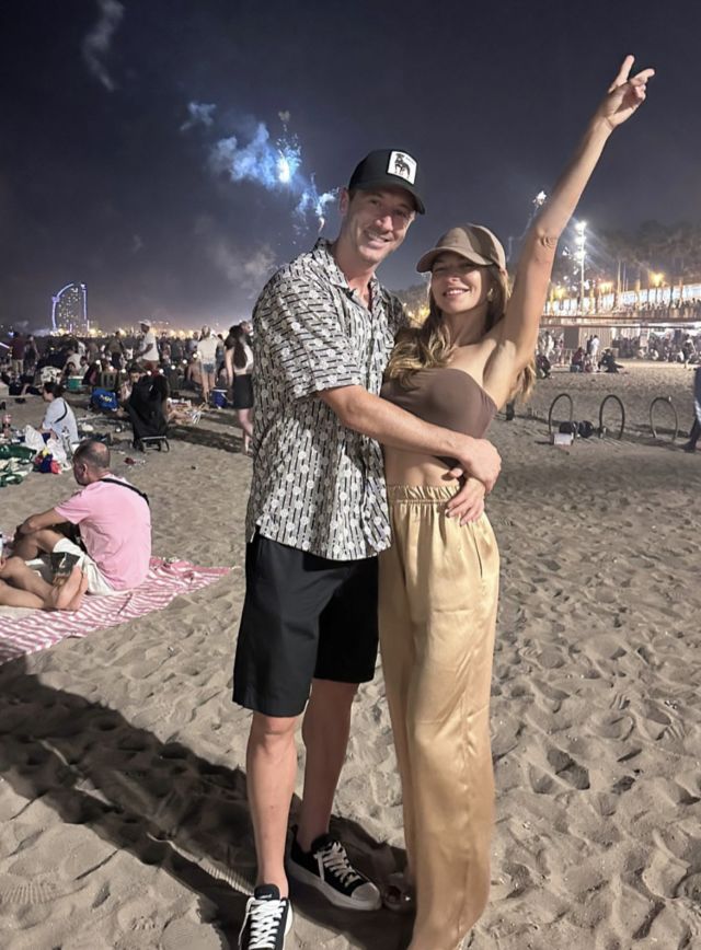 אנה לבנדובסקי עם רוברט והתמונה המדוברת