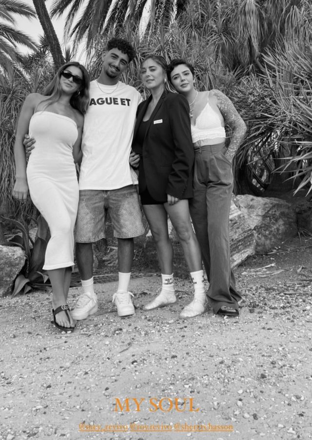 ברוכה הבאה למשפחת רביבו, שרי חסון