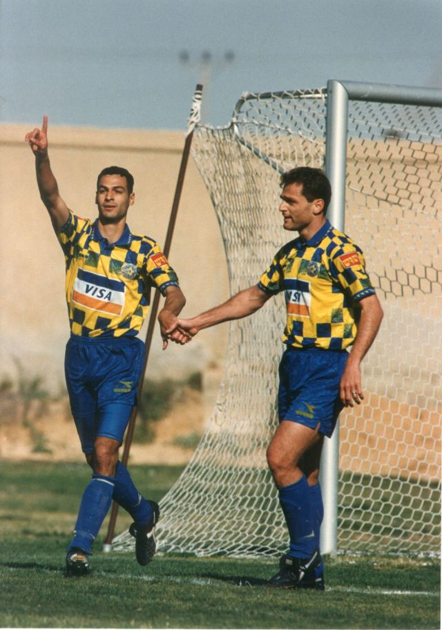 אלי דריקס, ניר סביליה