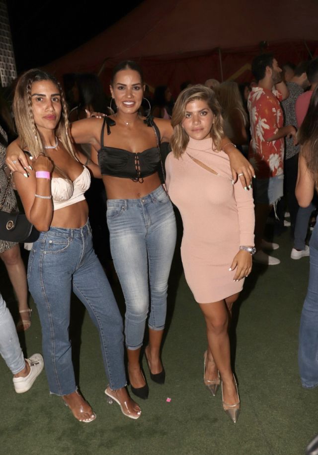 השורדות פאני בוזגלו, אודליה סוויסה וג׳קי אזולאי 