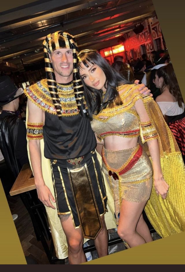 סטיפה פריצה ואשתו