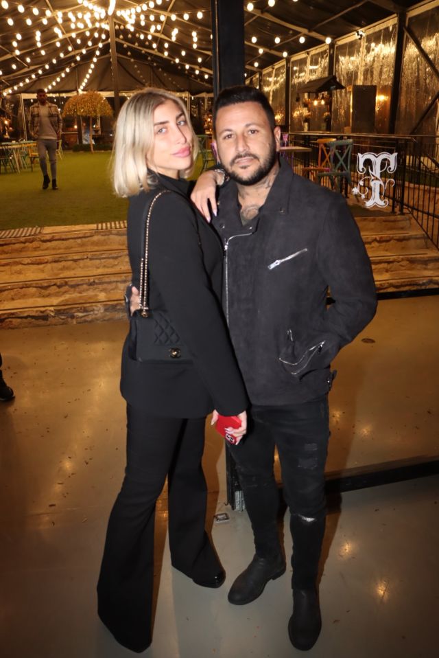 בוזגלו עם אשכנזי. "לא מחוייב לאף אחת"