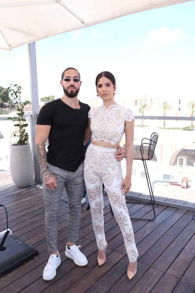 לונא מנסור, דניאל סיירה