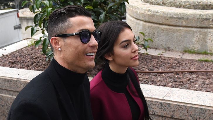 חייהם הפרטיים ממשיכים להסעיר את מדורי הרכילת בעולם