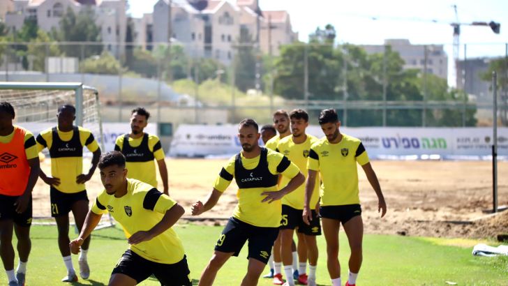 אוראל דגני באימון בית"ר ירושלים