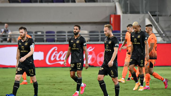 דן גלזר ושחקני מכבי ת"א