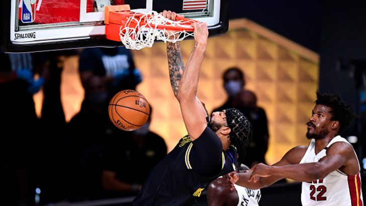 אנתוני דייויס