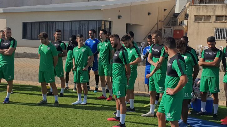 שחקני הפועל כפר סבא