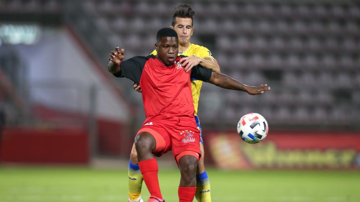 נייג'ל האסלביינק, לואיס הרננדס