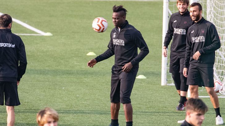 מריו באלוטלי