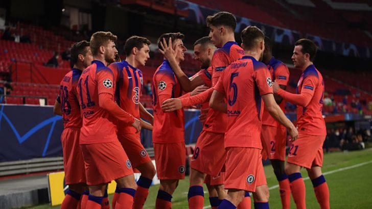 שחקני צ'לסי חוגגים