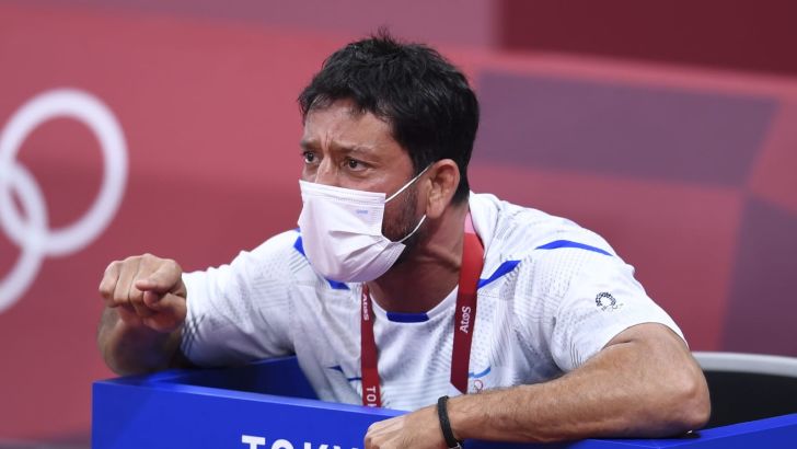 מעודד את בוטבול. אורן סמדג'ה