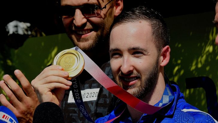 ארטיום דולגופיאט