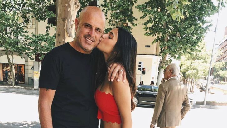 יוסי אבוקסיס לצד בתו