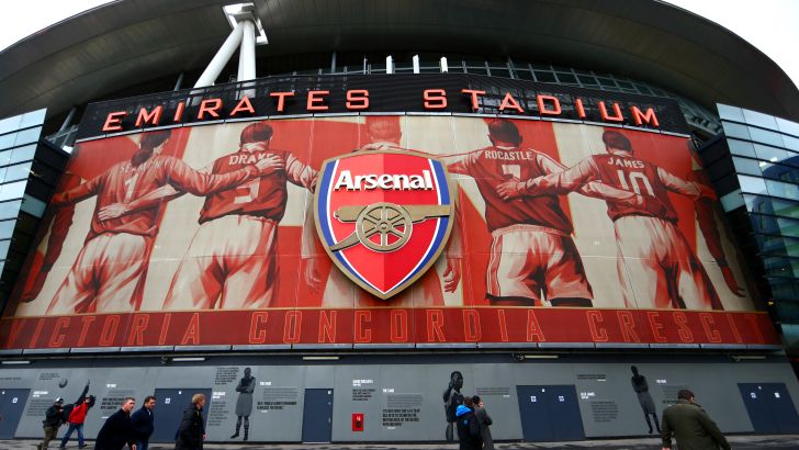 הרבה מאוד כסף עולה בילוי באצטדיון הזה